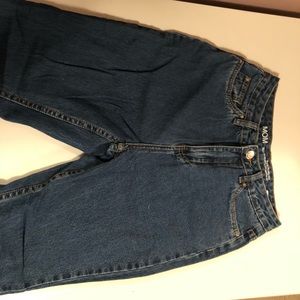 Jeans - MOM jeans size 9, never worn! Runs small Jeans - MOM jeans size 9, never worn! Runs small